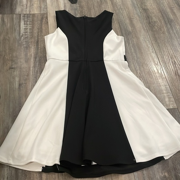 Amy Byer Black and White Fit and Flare Dress size 12 - Picture 5 of 6